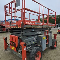 2015 Skyjack SJ8841RT Rough Terrain Scissor Lift