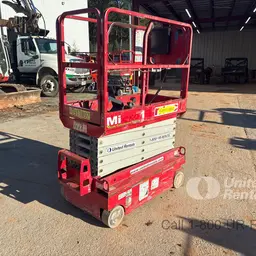 2019 MEC MICRO 19 Scissor Lift