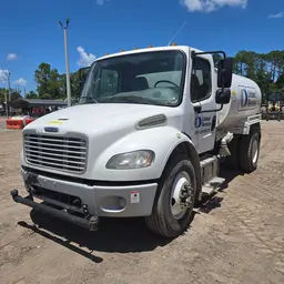 2020 Freightliner M2 106 WATER Water Truck