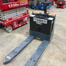 2022 Toyota 8HBW23 Jack