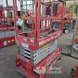 2020 MEC MICRO 19 Scissor Lift