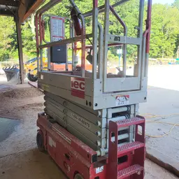 2021 MEC MICRO 26 Scissor Lift