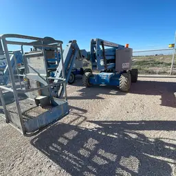 2014 Genie Z-45/25J IC Articulating Boom Lift