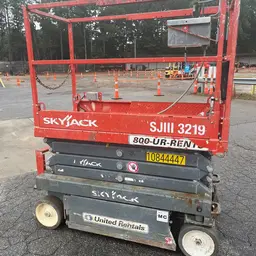 2018 Skyjack SJIII3219 Scissor Lift