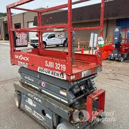 2018 Skyjack SJIII3219 Scissor Lift
