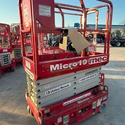 2019 MEC MICRO 19 Scissor Lift
