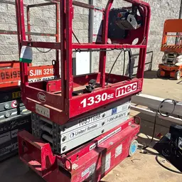 2018 MEC 1330SE Scissor Lift