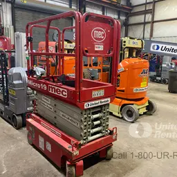 2019 MEC MICRO 19 Scissor Lift