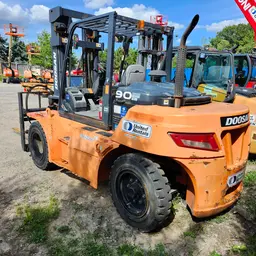 2018 Doosan D90S-7 Warehouse Forklift