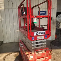 2018 MEC MICRO 19 Scissor Lift