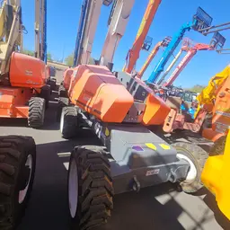 2017 Snorkel 660SJ Boom Lift