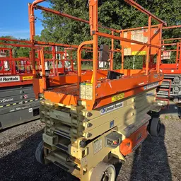 2017 JLG 3246ES Scissor Lift