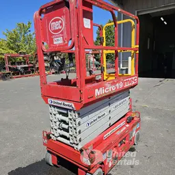 2019 MEC MICRO 19 Scissor Lift
