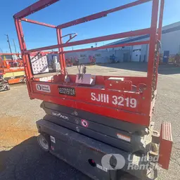 2017 Skyjack SJIII3219 Scissor Lift