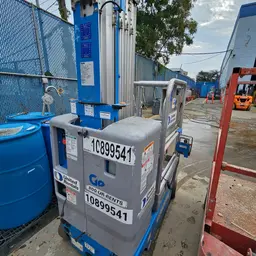 2019 Genie GR-20 Self-Propelled One-Person Lift