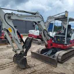 2022 Takeuchi TB250-2R Mini Excavator
