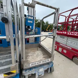 2019 Genie GR-20 Self-Propelled One-Person Lift