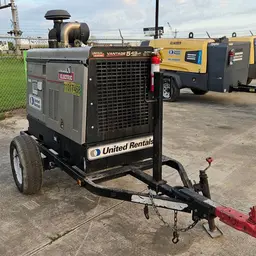 2019 Lincoln Electric VANTAGE 549 Welder
