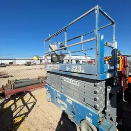 2017 Genie GS-3232 Scissor Lift