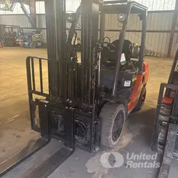 2020 Toyota 8FGU30 Warehouse Forklift
