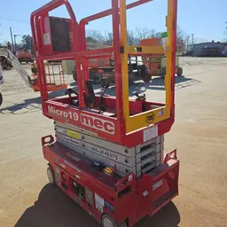 2021 MEC MICRO 19 Scissor Lift