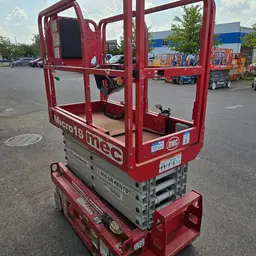 2019 MEC MICRO 19 Scissor Lift