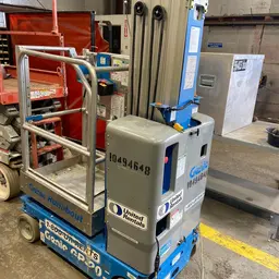 2016 Genie GR-20 Self-Propelled One-Person Lift