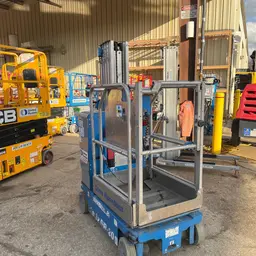 2018 Genie GR-20 Self-Propelled One-Person Lift