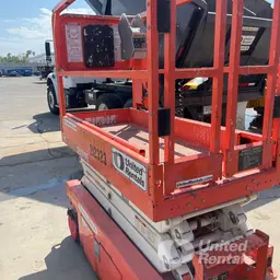 2018 Snorkel S3219E Scissor Lift