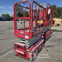 2018 MEC 1330SE Scissor Lift