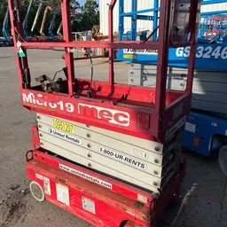 2019 MEC MICRO 19 Scissor Lift