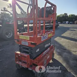 2017 MEC 1330SE Scissor Lift