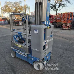 2019 Genie GR-20 Self-Propelled One-Person Lift