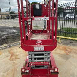 2018 MEC MICRO 19 Scissor Lift
