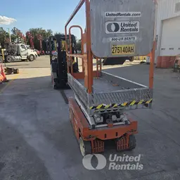 2021 Snorkel S3215L Scissor Lift