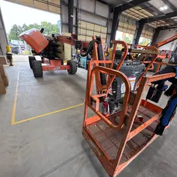 2017 JLG 450AJ Articulating Boom Lift