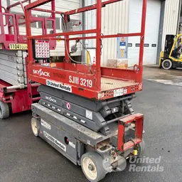 2018 Skyjack SJIII3219 Scissor Lift