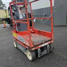 2019 Skyjack SJ16 Self-Propelled One-Person Lift