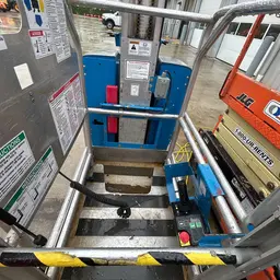 2019 Genie GR-20 Self-Propelled One-Person Lift