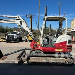 2019 Takeuchi TB250-2R Mini Excavator