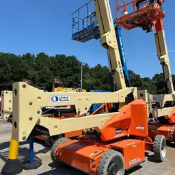 2018 JLG E450AJ Articulating Boom Lift