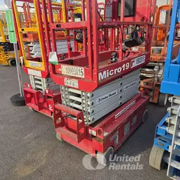2019 MEC MICRO 19 Scissor Lift
